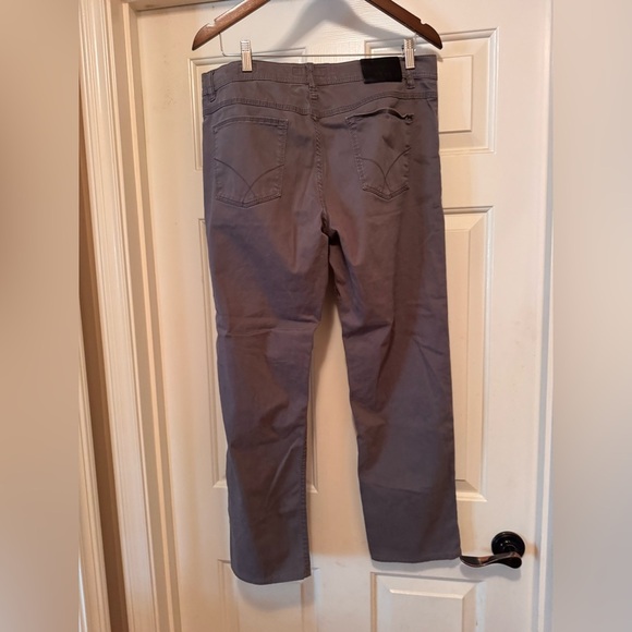 Men's Brax Feel Good Cooper Fancy Gray Pants - Picture 13 of 16